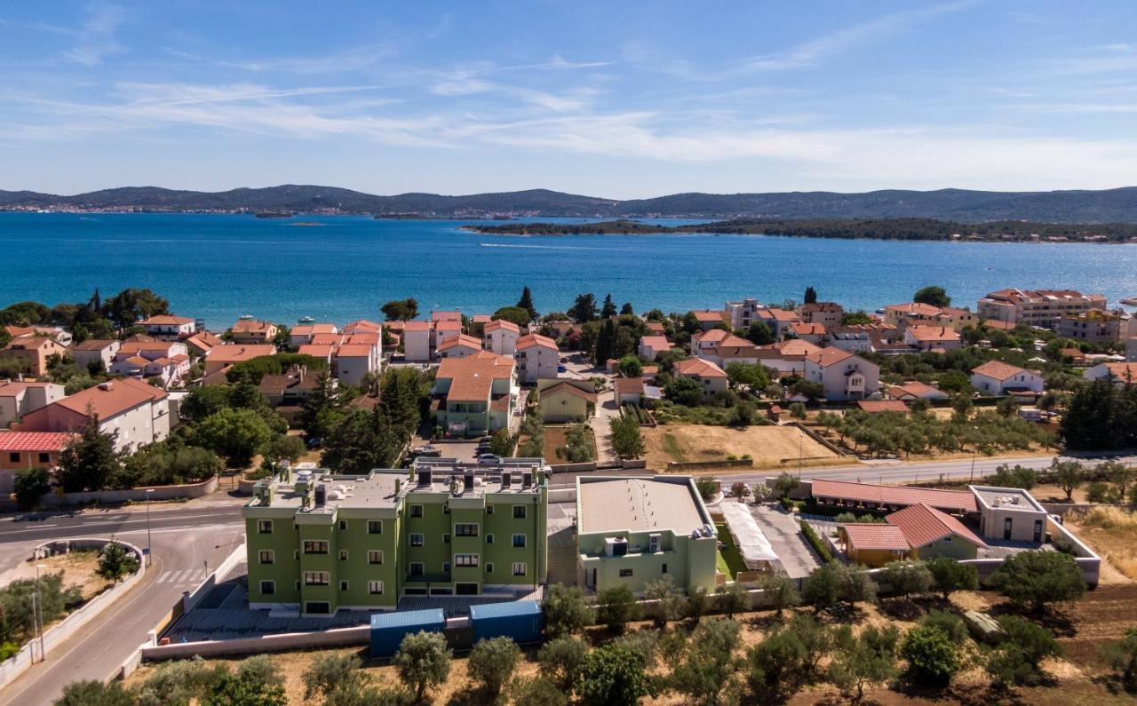 Apartmani Rubinic Turanj Exterior photo