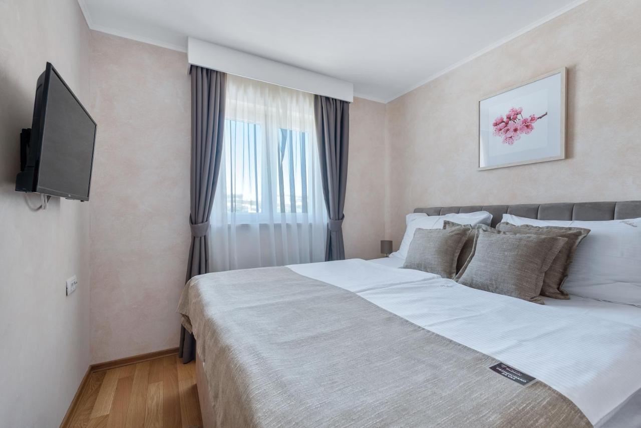 Apartmani Rubinic Turanj Exterior photo